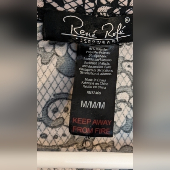 Rene Rofe Floral Robe Black and Cream Medium Attached Sash - Picture 4 of 6